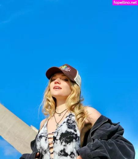 Sapphire Upshall OnlyFans Thumbnail #tsrPQ5UoZM