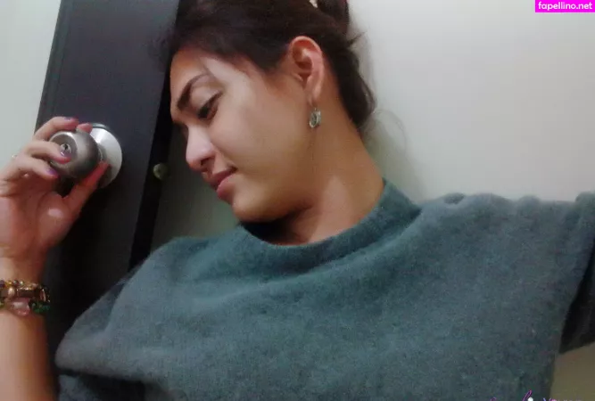 Sapphire Young OnlyFans Thumbnail #3l80EFBJ8P