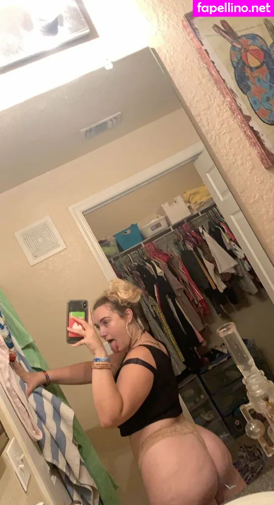 fireviolet, itsgivingsaph, itsgivingsapphire, momymlkrz Nude Leaked OnlyFans Photo #M3f7EeDn2a