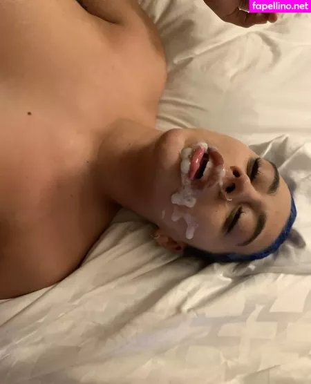 Sapphireee OnlyFans Thumbnail #dGRl6XrUTQ