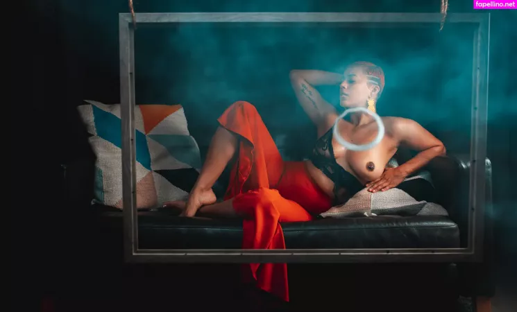 Sapphireee OnlyFans Thumbnail #r8P9PyiFok