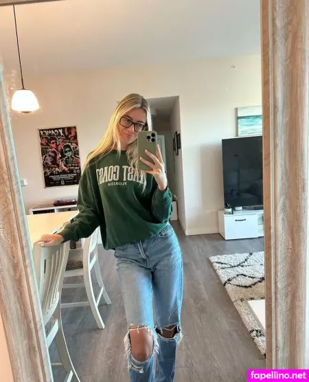 Sapphiregaze OnlyFans Thumbnail #MasOYfpcqR