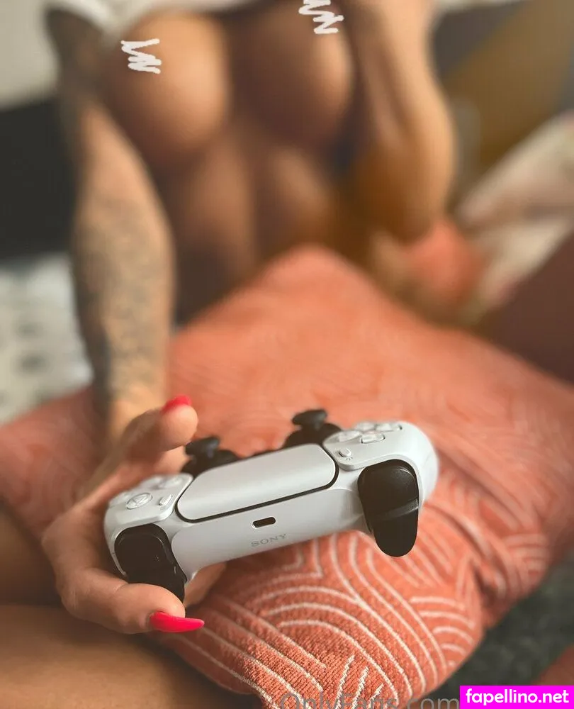 sar.ka.b Nude Leaked OnlyFans Photo #7cAw3ls2L1