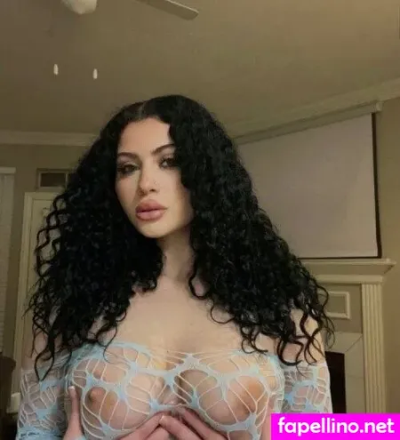 Sara Alrifaie OnlyFans Thumbnail #qZz3kbEfY0