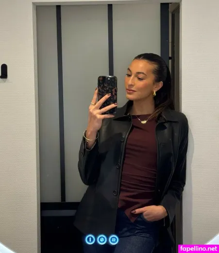 Sara Balzer OnlyFans Thumbnail #XtWt1GQvp8