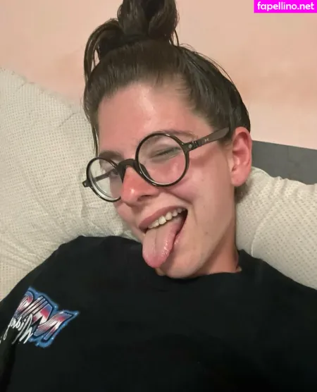 Sara Bell OnlyFans Thumbnail #JAQv5mjrEe