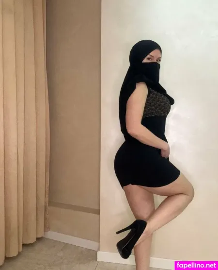 Sara Blackk OnlyFans Thumbnail #0miBo6uvdl