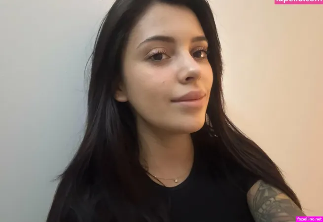 Sara Calixto 10 OnlyFans Thumbnail #EPWSzFA8We