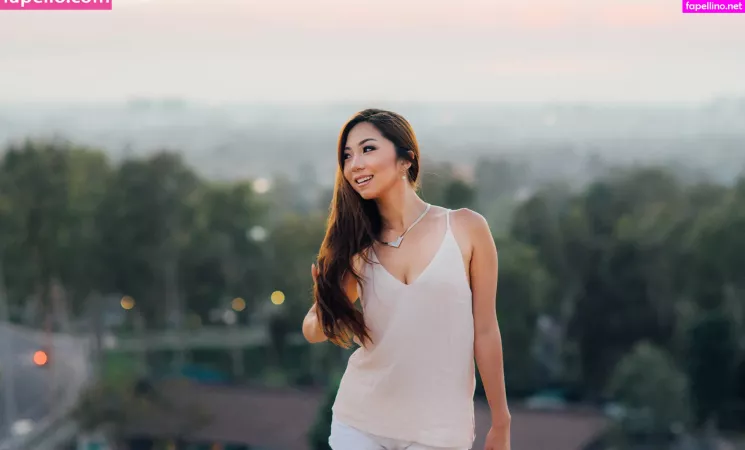 Sara Choi OnlyFans Thumbnail #B6hvjO8Lug