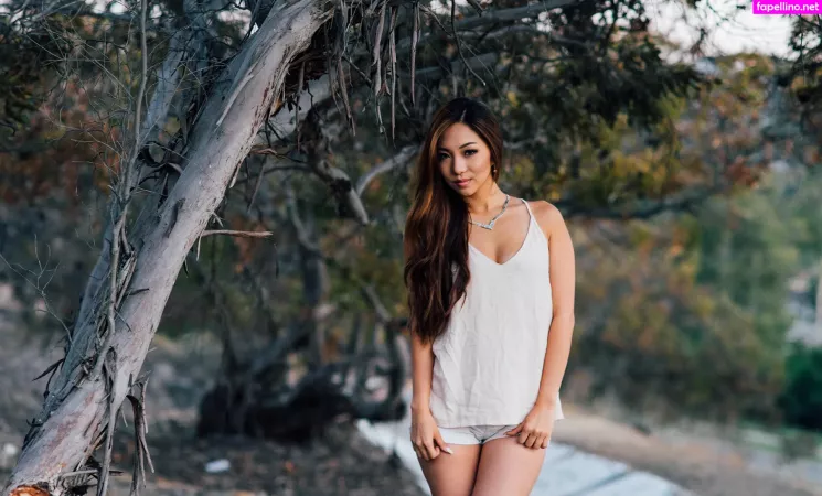 Sara Choi OnlyFans Thumbnail #lCk9N9pxYA