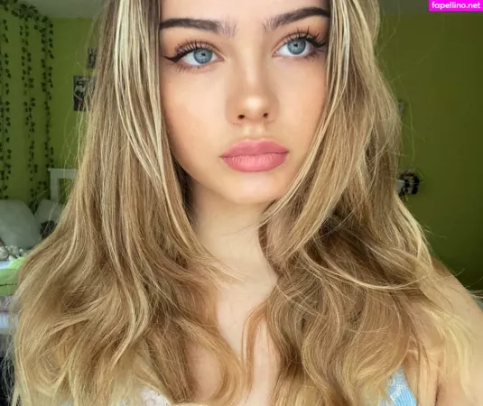 Sara Crumbleleg OnlyFans Thumbnail #8XYYSds8TD