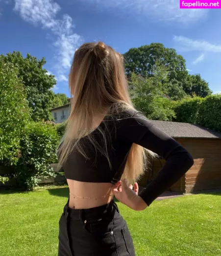 Sara Crumbleleg OnlyFans Thumbnail #a2jf5TQq6o