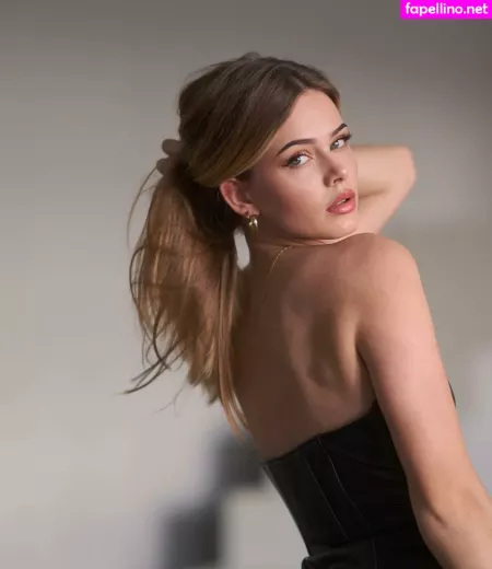 Sara Crumbleleg OnlyFans Thumbnail #jJqQW8RoMb