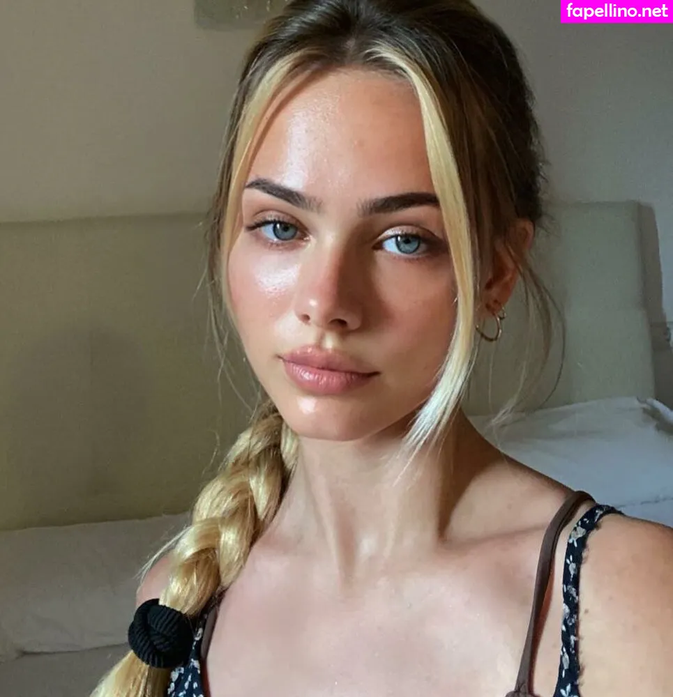 saracrumbleleg Nude Leaked OnlyFans Photo #qO8uZ25Bde