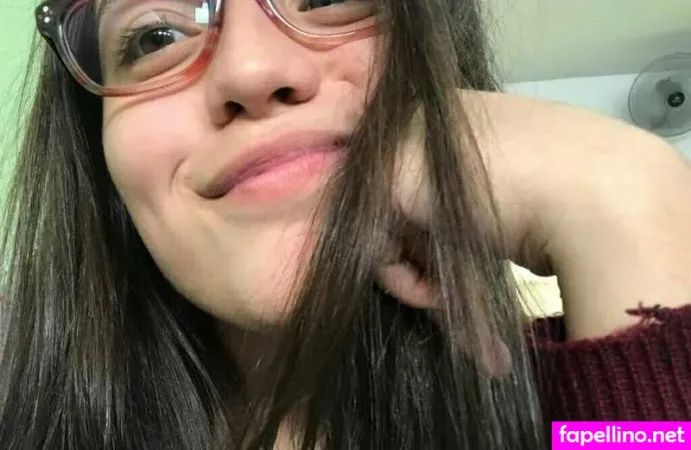 Sara De Leon Main Profile Photo