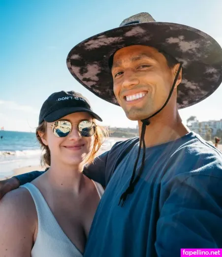 Sara Dietschy Main Profile Photo