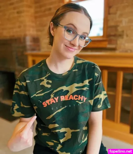 Sara Dietschy OnlyFans Thumbnail #OsbUE9F0sN