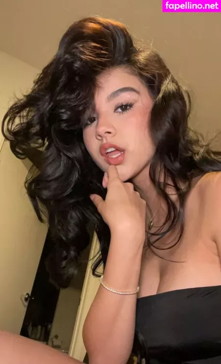 Sara Echeagaray OnlyFans Thumbnail #j4s4PYrL4s