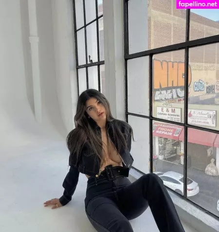 Sara Echeagaray OnlyFans Thumbnail #ykFxhgBn0a