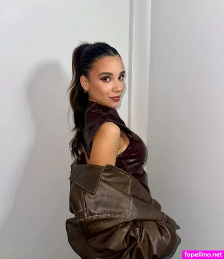 Sara Espsito OnlyFans Thumbnail #9WbmyLDjMe