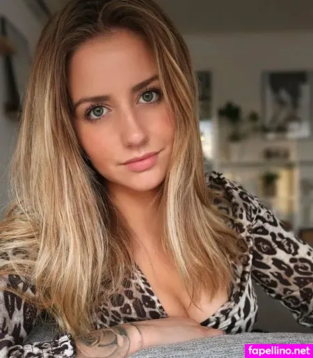 Sara Eveliina OnlyFans Thumbnail #VJXDP4CmOe