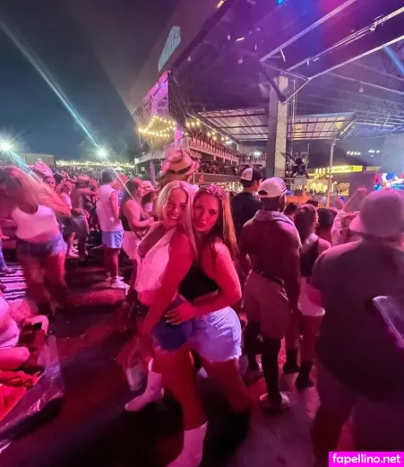 Sara Gavagan OnlyFans Thumbnail #QYnsceDKWX