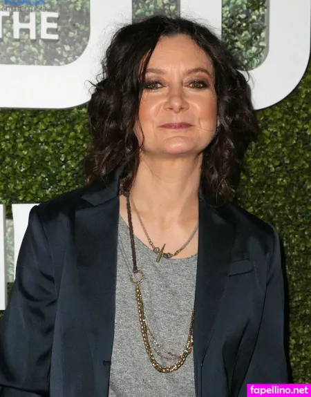 Sara Gilbert OnlyFans Thumbnail #fwx4EQFc11