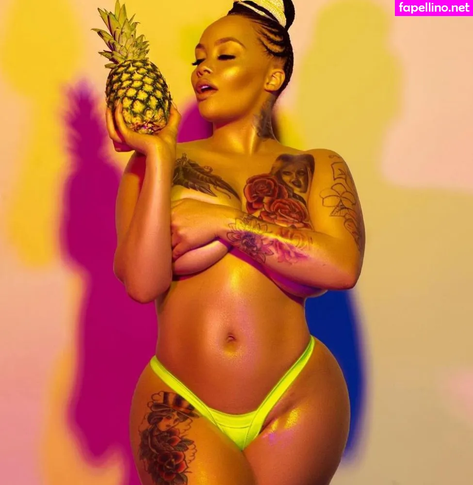 iamSaragold, therealsaragold Nude Leaked OnlyFans Photo #0LLkUWaWZR