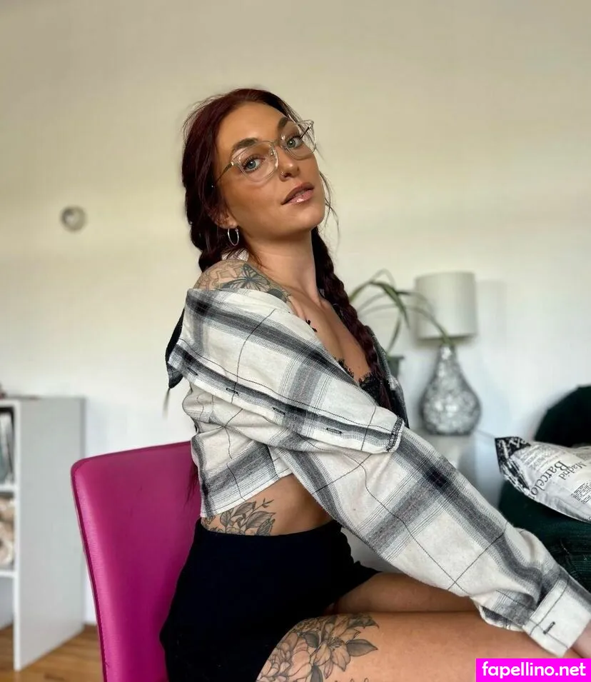 https:, onlysarajade Nude Leaked OnlyFans Photo #R5HjzlrTc5