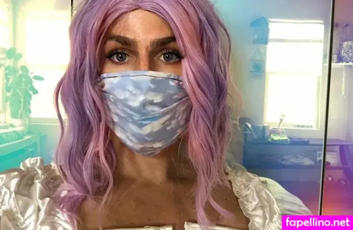 Sara June OnlyFans Thumbnail #8Zy4t7JuQv