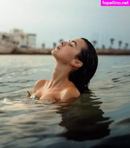 Sara Llamas OnlyFans Thumbnail #DEWCkIdURC