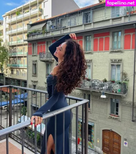 Sara Llamas OnlyFans Thumbnail #aeC3aLl1zS