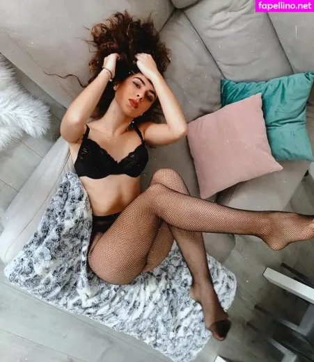 Sara Llamas OnlyFans Thumbnail #auJzo8zFHh