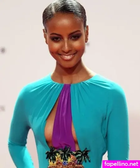 Sara Nuru OnlyFans Thumbnail #ZhzZGMuguQ