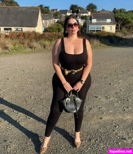 Sara Paris OnlyFans Thumbnail #1WJPyrcCak