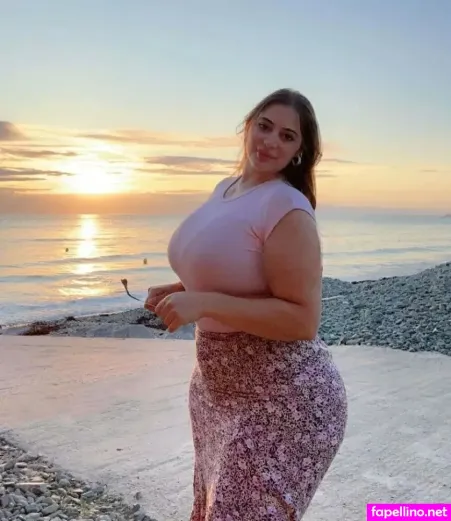 Sara Paris OnlyFans Thumbnail #H0EhmbJK8U