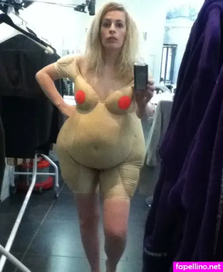 Sara Pasco OnlyFans Thumbnail #mNpFXkq7TF