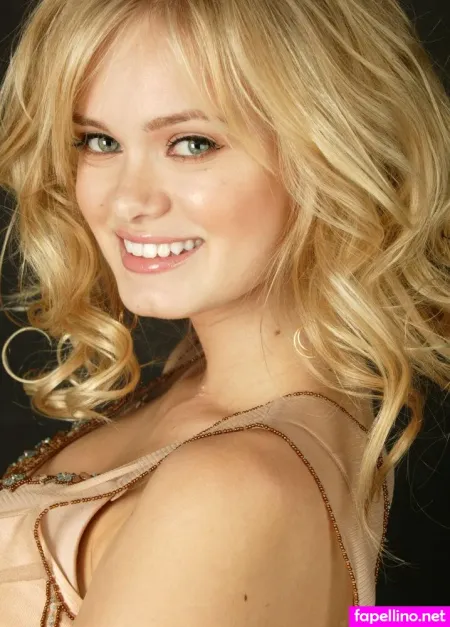 Sara Paxton OnlyFans Thumbnail #tDF42ejVHt