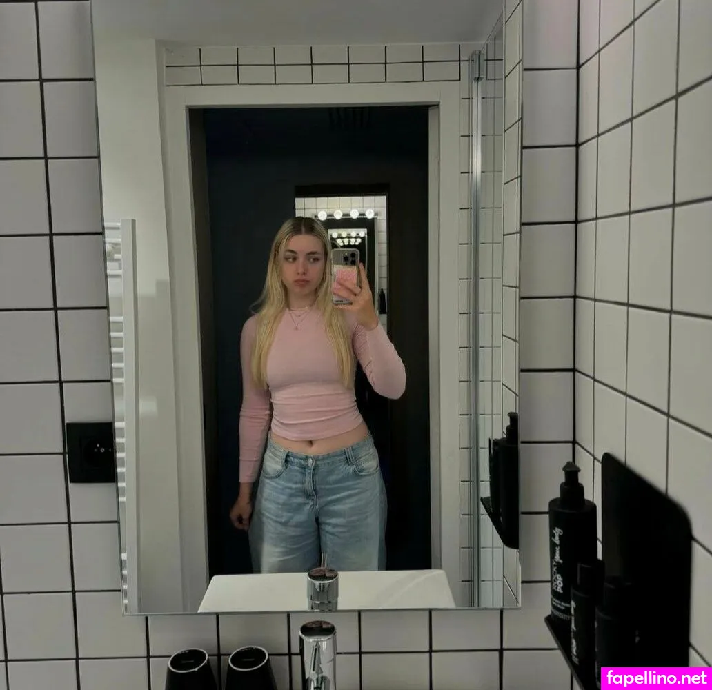 sara.peterkova Nude Leaked OnlyFans Photo #1I3ZY2NJEX