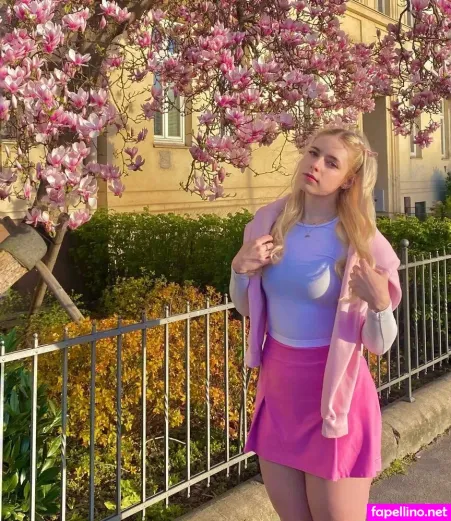 Sara Peterkova OnlyFans Thumbnail #LZjStvxbxR