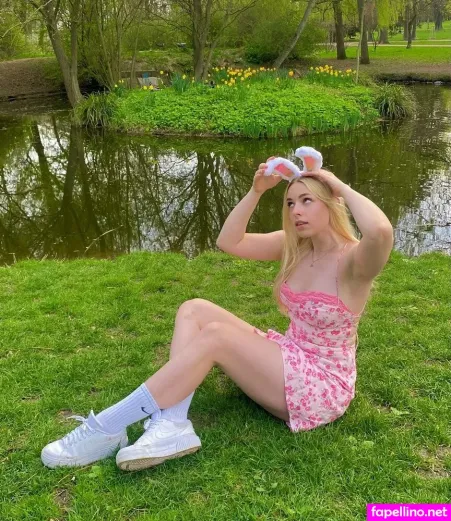 Sara Peterkova OnlyFans Thumbnail #d1akKcQ0Rh