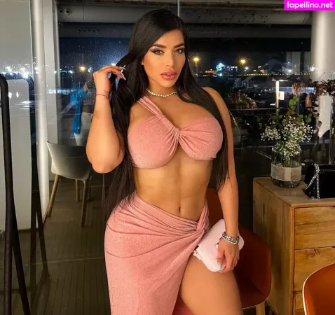 Sara Retali 2 OnlyFans Thumbnail #KE1OAEOUbS