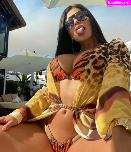 Sara Retali 2 OnlyFans Thumbnail #R1F1yCTmvl