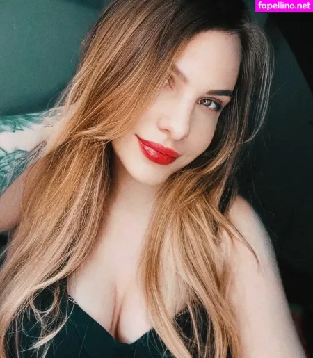 Sara Secora OnlyFans Thumbnail #Rn7KR4nmuB
