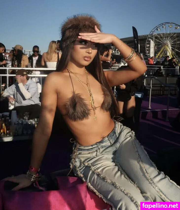 sarasheehan, thelifeofsara_ Nude Leaked OnlyFans Photo #2zr4upxIVz