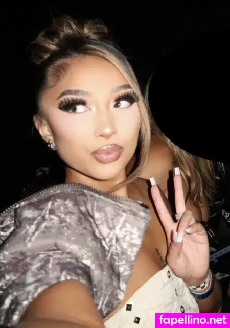 Sara Sheehan OnlyFans Thumbnail #be4vGgKVQX