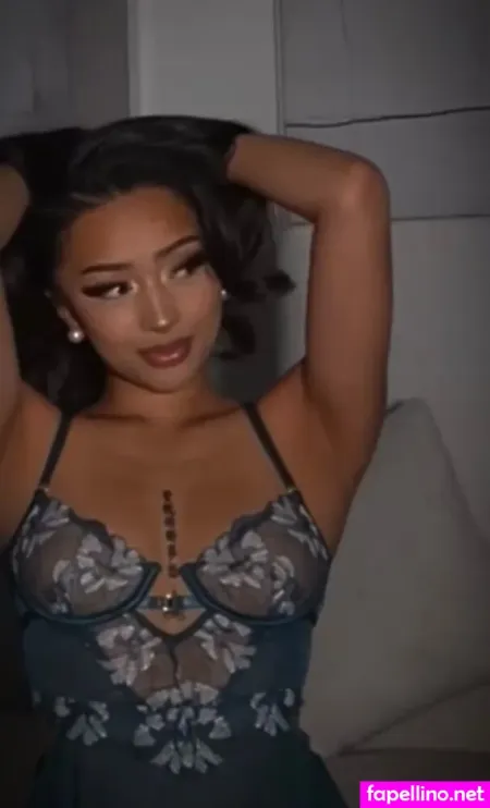 Sara Sheehan OnlyFans Thumbnail #sutVSjJAWz