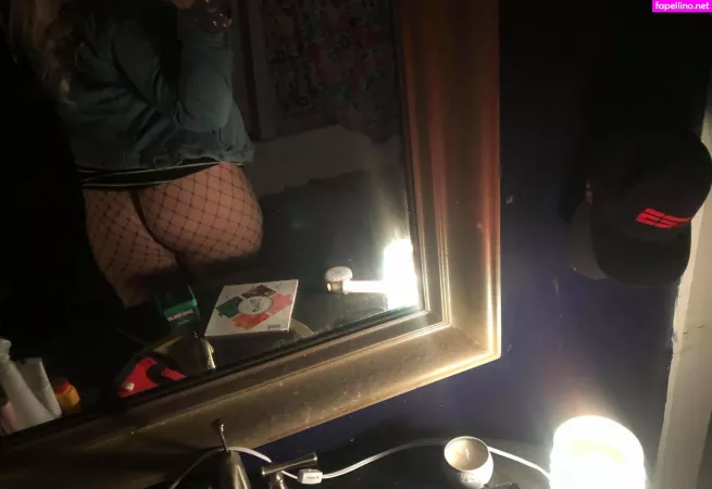 Sara The Snowbunny OnlyFans Thumbnail #SEbAbjujxo