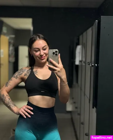 Sara Thorn OnlyFans Thumbnail #05PLe9Qr8q