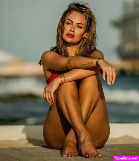 Sara Uribe Main Profile Photo